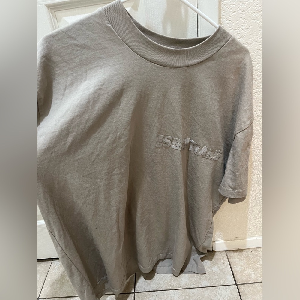 Essentials T-shirt